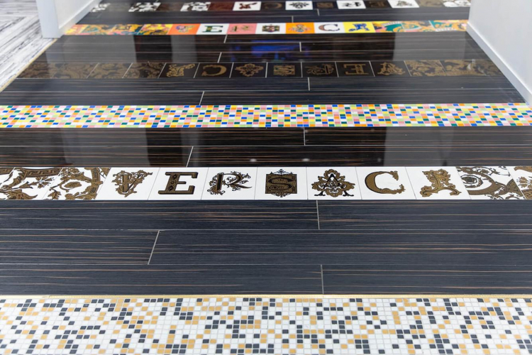 Versace Alphabet Lettera Bianca E 14.5x19.4